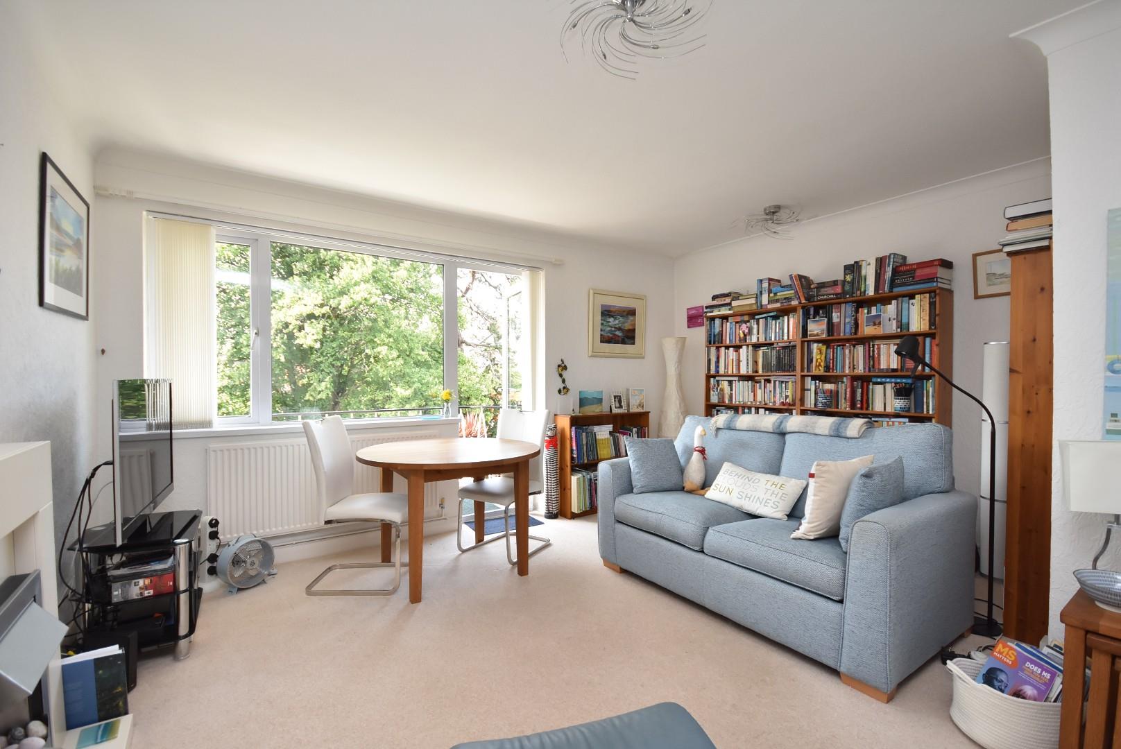 16 Albany Court, Beach Road, Penarth, CF64 1JU